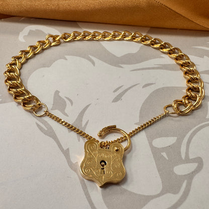 9ct Yellow Gold Double-Link Padlock Bracelet - 7 Inch – view 3