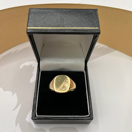 9ct Yellow Gold Engraved Signet Ring