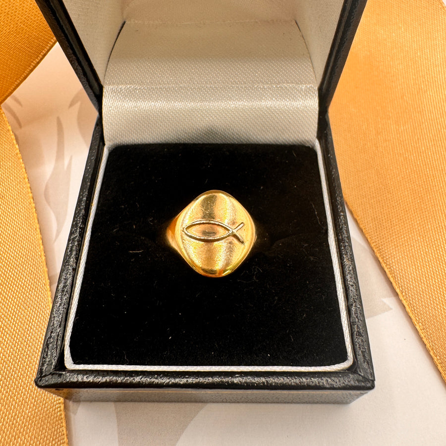 9ct Yellow Gold Fish Signet Ring