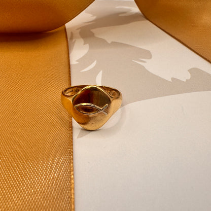 9ct Yellow Gold Fish Signet Ring – view 3