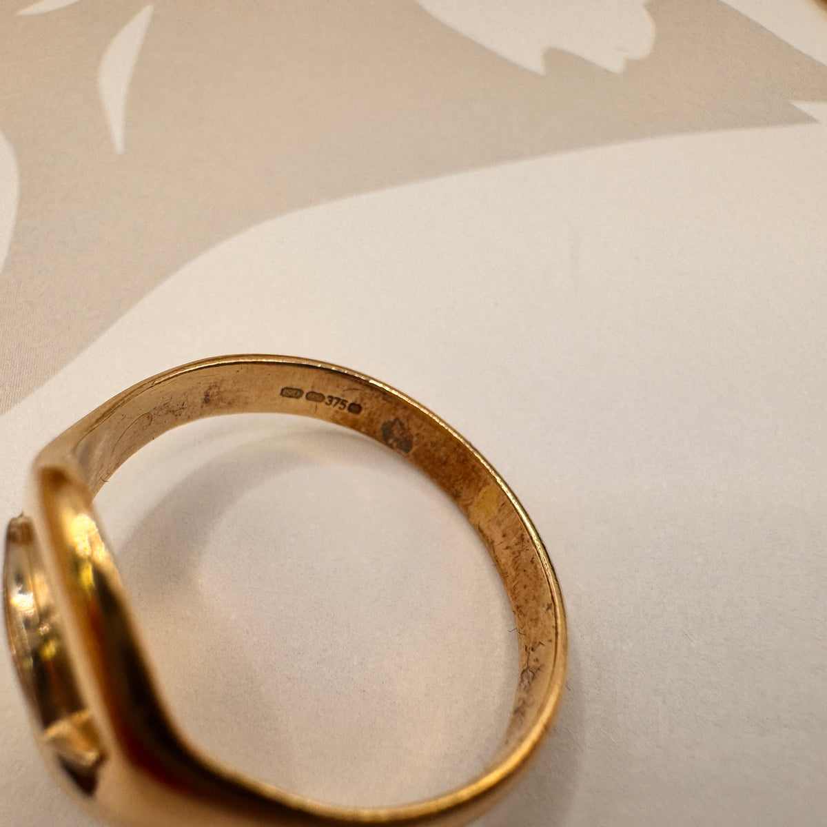 9ct Yellow Gold Fish Signet Ring – view 5