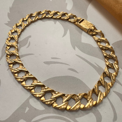 9ct Yellow Gold Hollow Curb Patterned Bracelet - 9 Inch – view 2