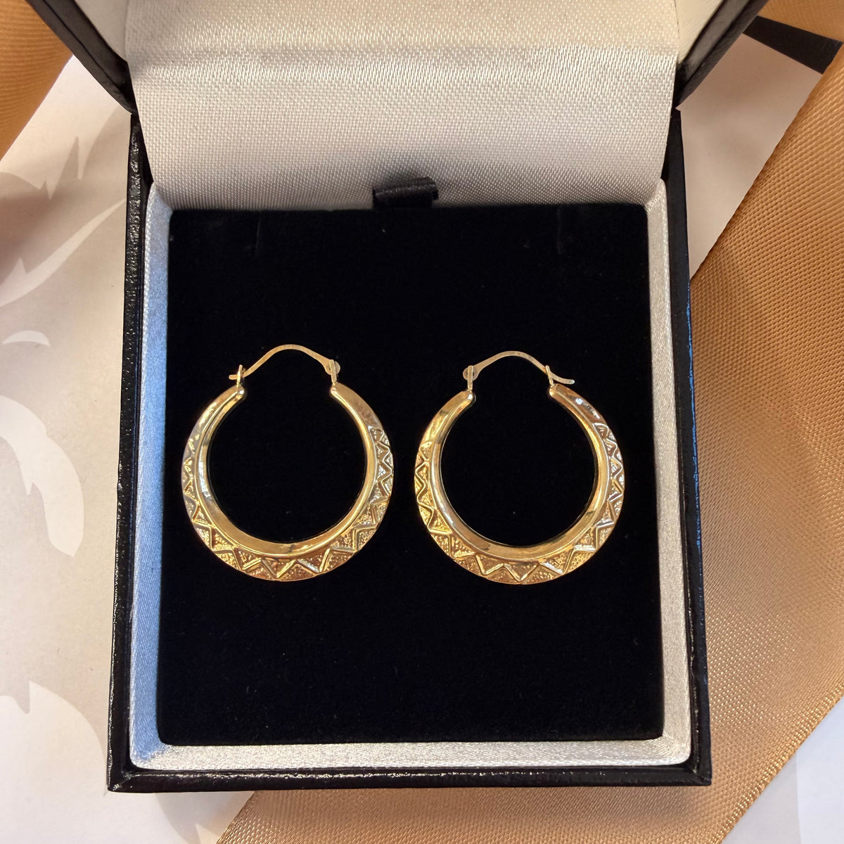 9ct Yellow Gold Patterned Creole Earrings – view 3