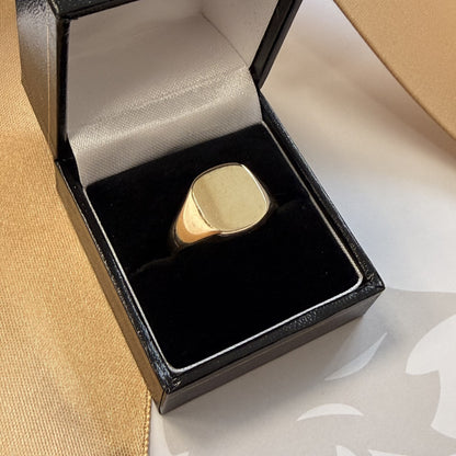 9ct Yellow Gold Cushion Signet Ring