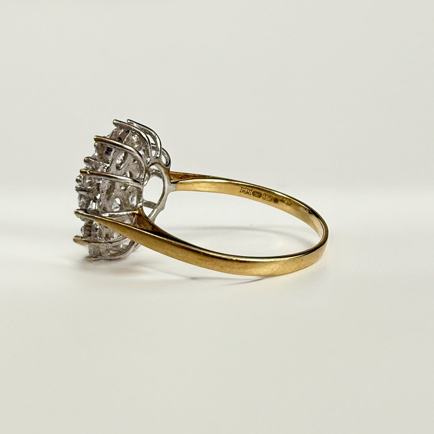 9ct Yellow Gold Large Cubic Zirconia Cluster Ring