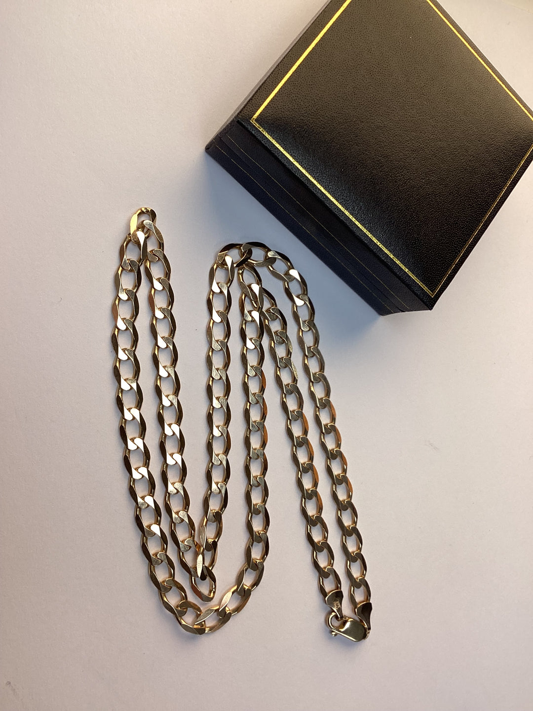 9ct Yellow Gold Curb Chain - 24 Inch