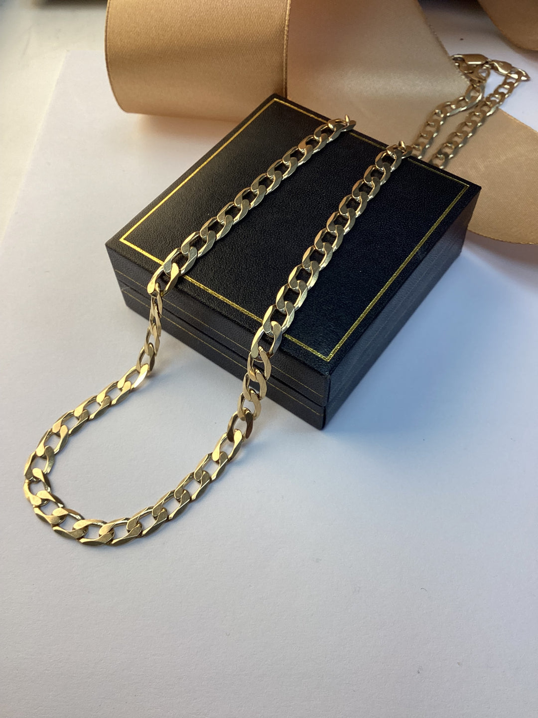 9ct Yellow Gold Curb Chain - 20 Inch