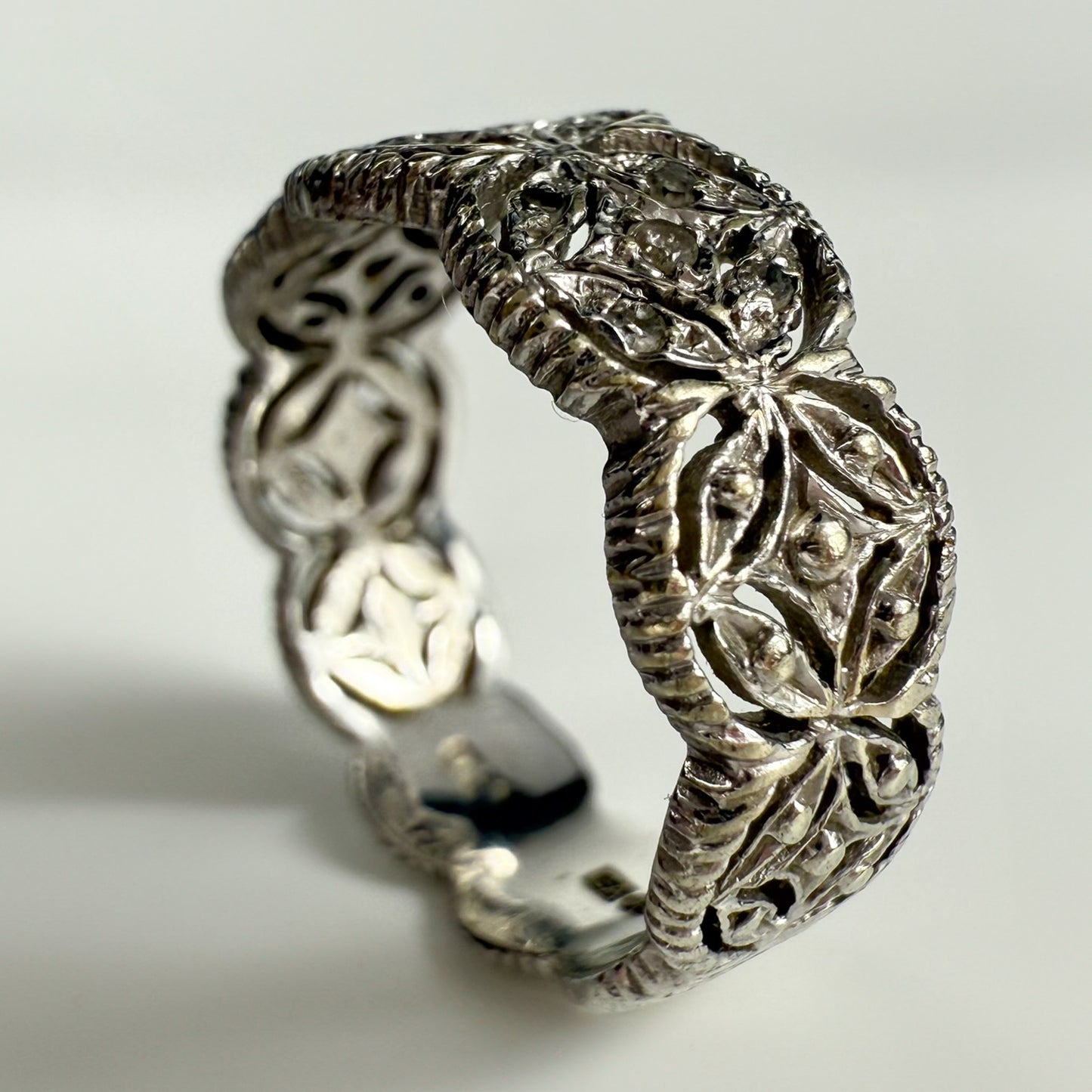 9ct White Gold Diamond Band Ring 0.10ct