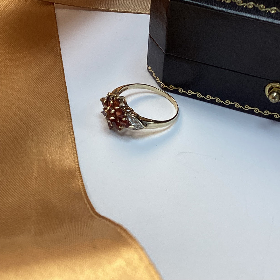 9ct Yellow Gold Garnet Cluster Dress Ring