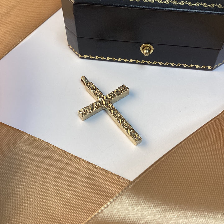 9ct Yellow Gold Patterned Cross Pendant