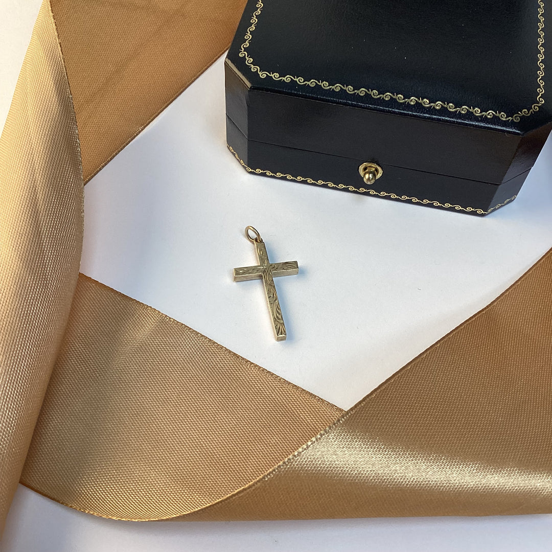 9ct Yellow Gold Patterned Cross Pendant