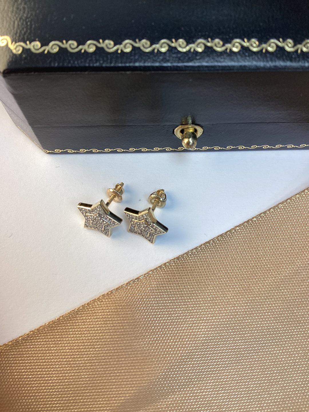 9ct Yellow Gold Diamond Star Stud Earrings