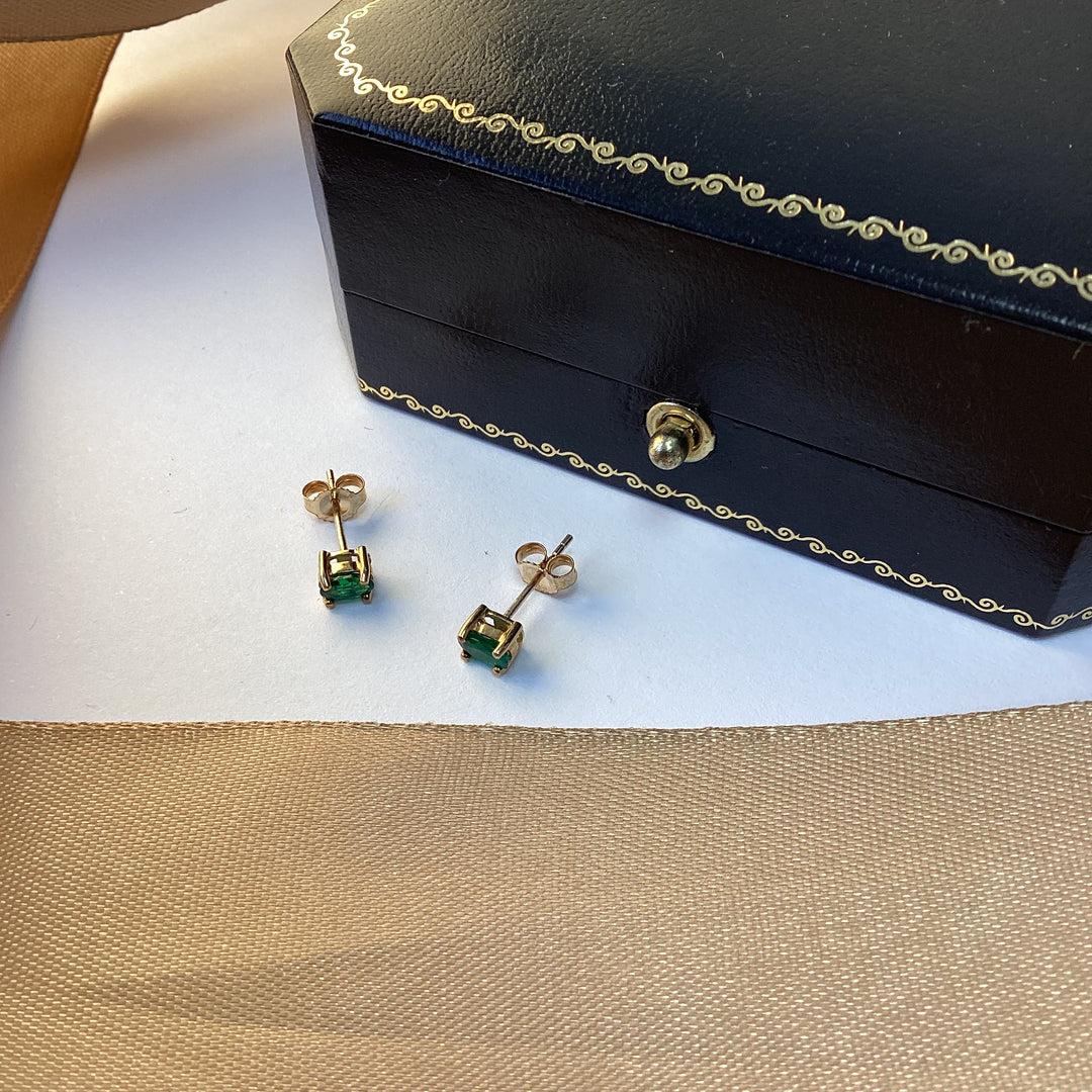 9ct Yellow Gold Emerald Stud Earrings