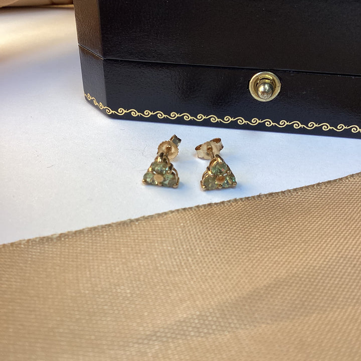 9ct Yellow Gold Peridot Stud Earrings