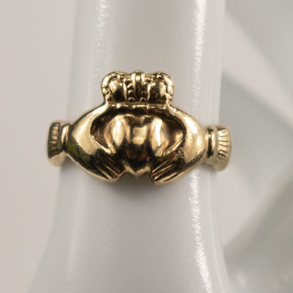 9ct Yellow Gold Claddagh Ring