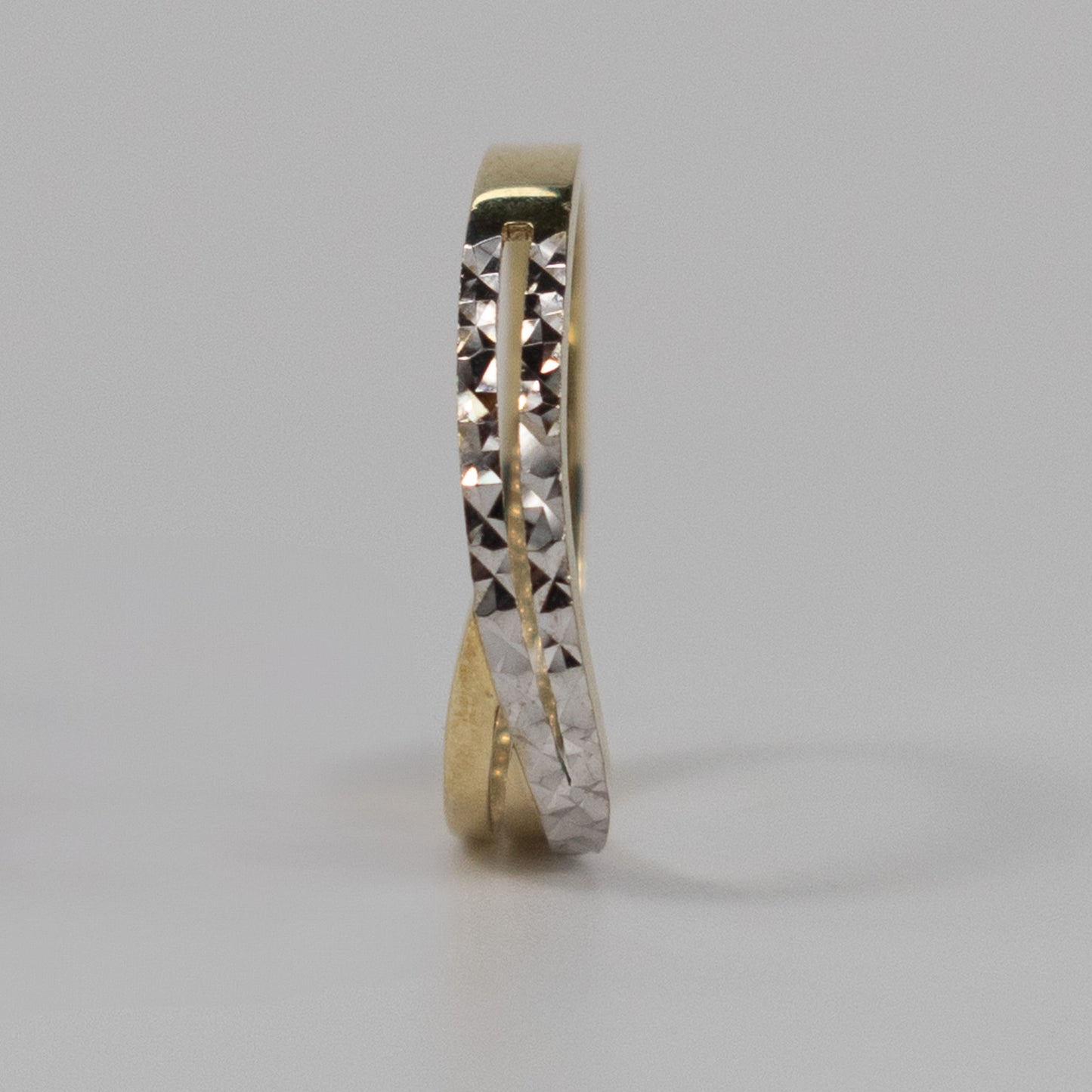 9ct Yellow Gold Crossover Band with Textured finish