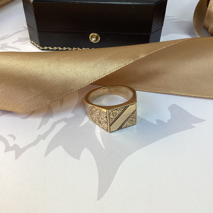 9ct Yellow Gold Signet Ring