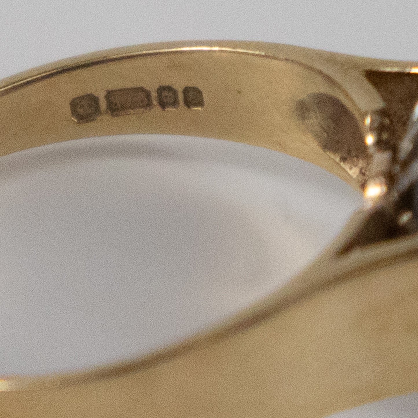 9ct Yellow Gold Sapphire & Diamond Cluster Ring