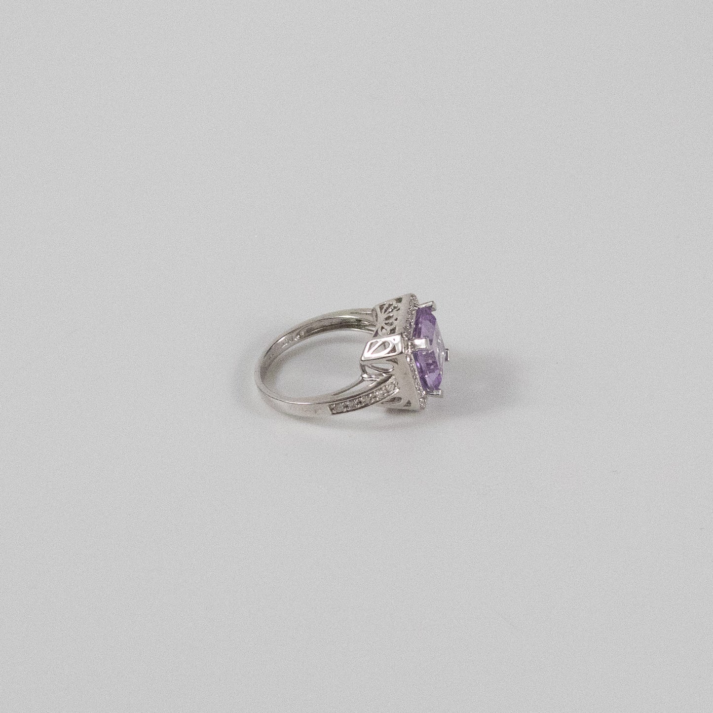 Second-Hand 9ct White Gold Amethyst & Diamond Halo Ring