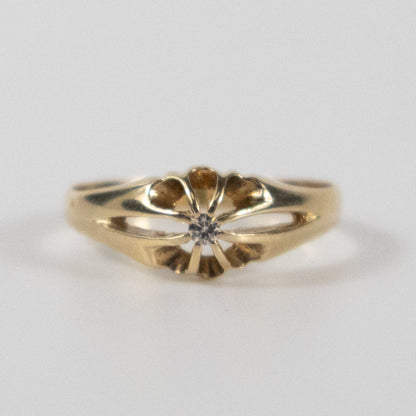 Second-Hand 9ct Gold Diamond Set Fan Detail Ring