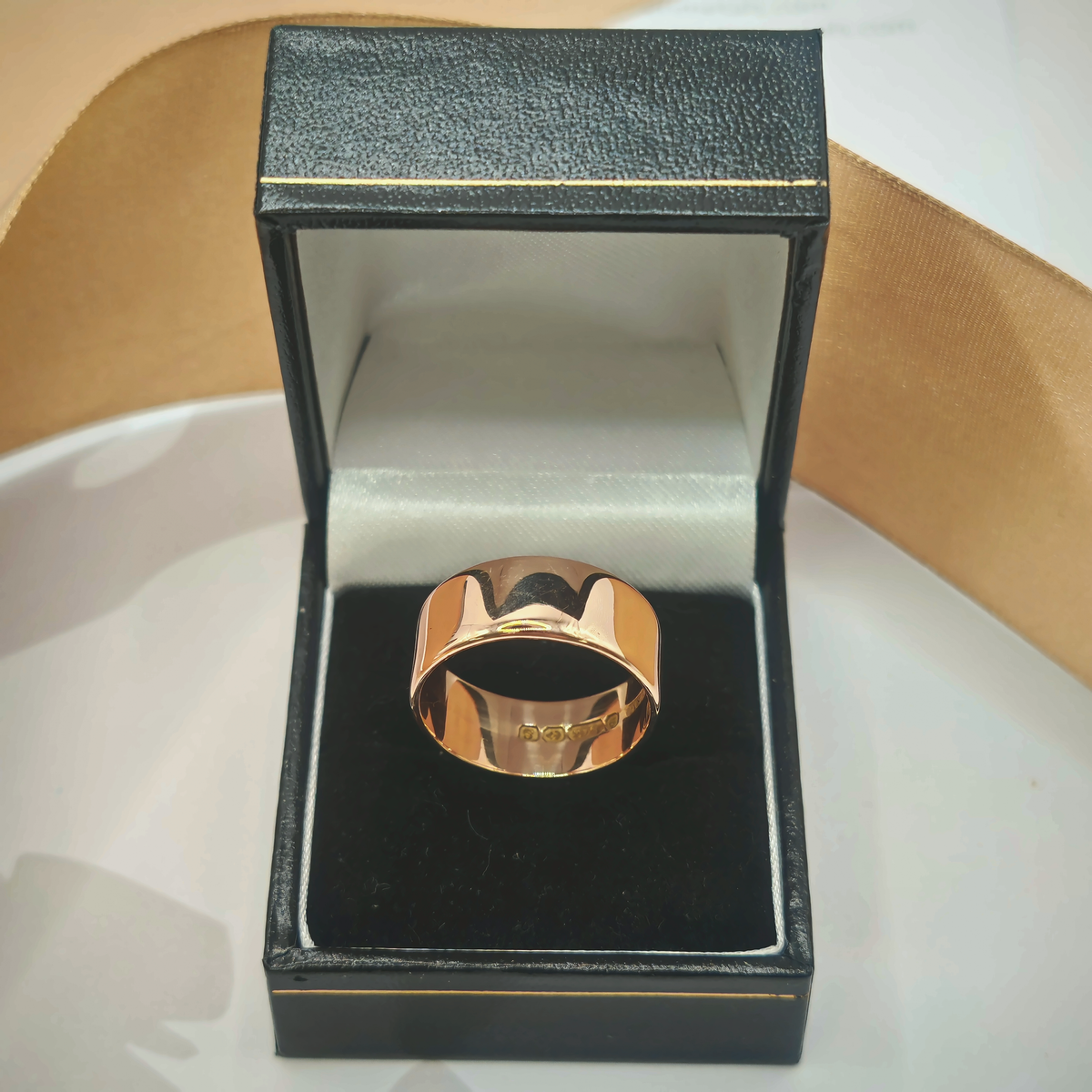 9ct Rose Gold D-Shape Wedding Band Ring 8.7mm, photograph 1 of 8. SKU JB3619.