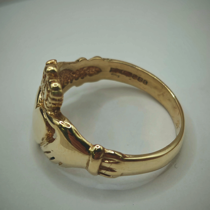 9ct Yellow Gold Claddagh Ring, photograph 7 of 9. SKU JB3620.