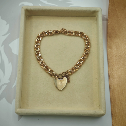 9ct Yellow Gold Double Belcher Bracelet with Heart Padlock, photograph 3 of 9. SKU JB3626.
