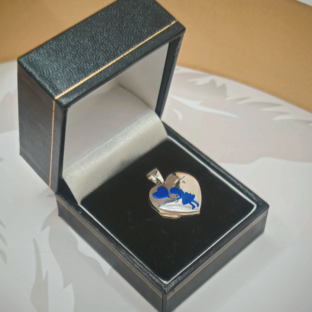 Sterling Silver Heart Pendant, photograph 2 of 7. SKU SIL-34.