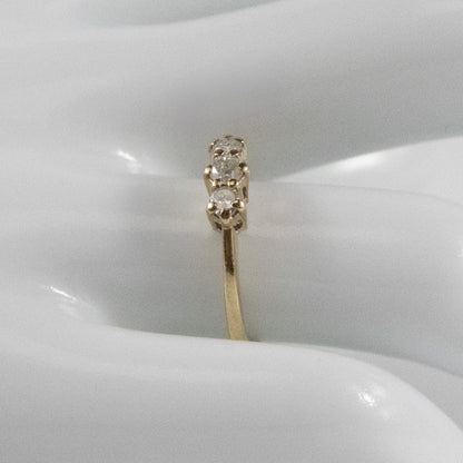 Second-Hand 9ct Gold Three-Stone Diamond Ring – 0.25ct