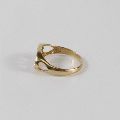 Second-Hand 9ct Gold ‘MUM’ Ring with Diamond-Cut Detail