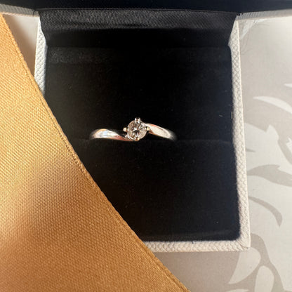 18ct White Gold Round Diamond Engagement Ring 0.15ct