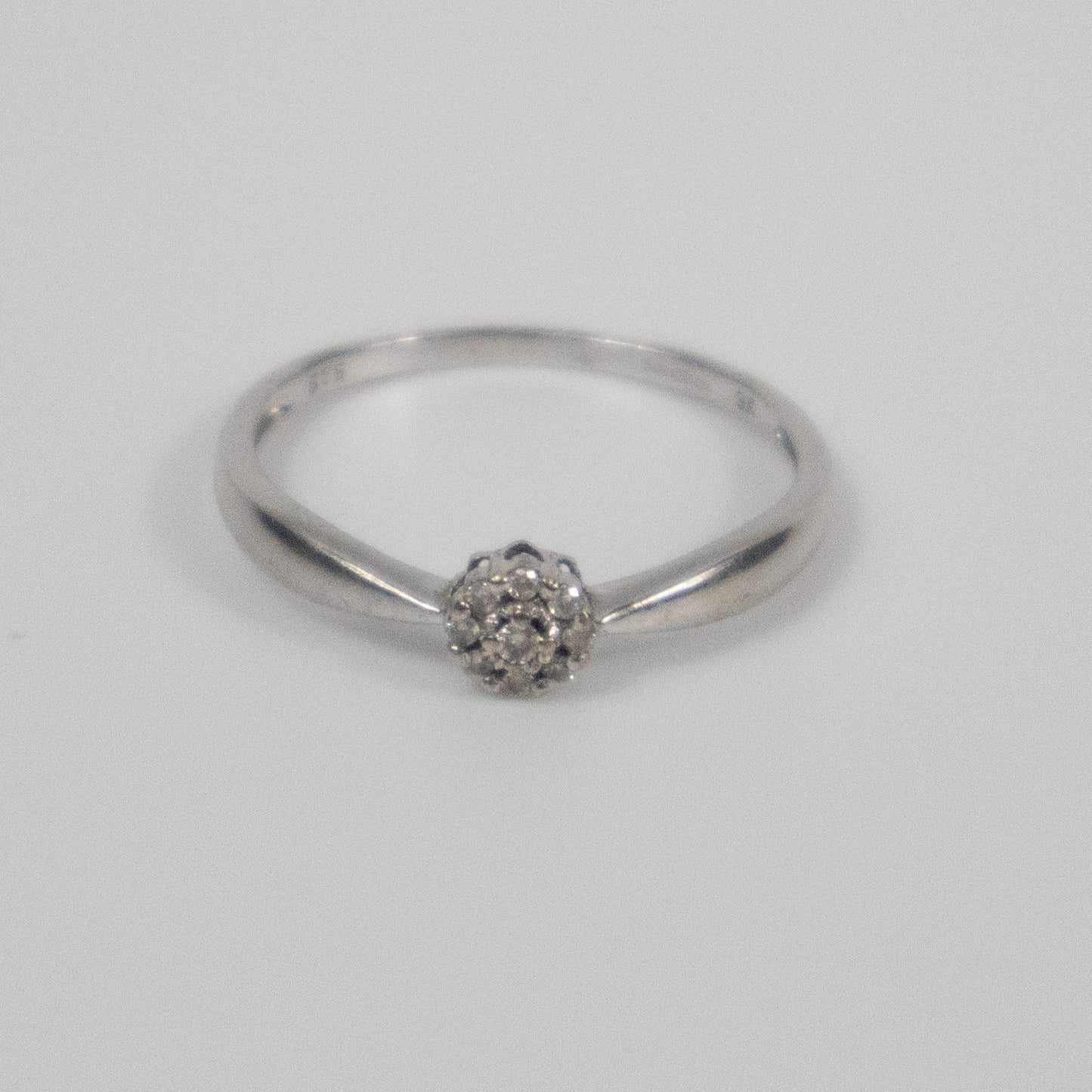 Second-Hand 9ct White Gold Diamond Cluster Ring