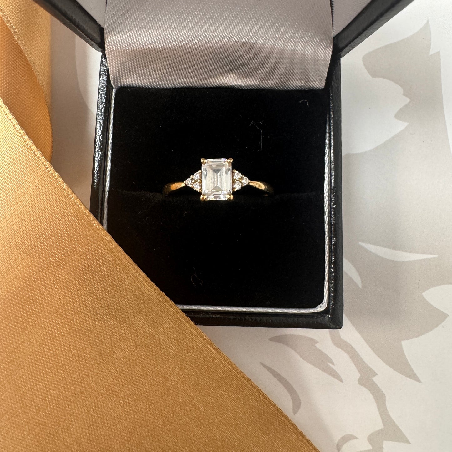 9ct Gold Trilogy Ring