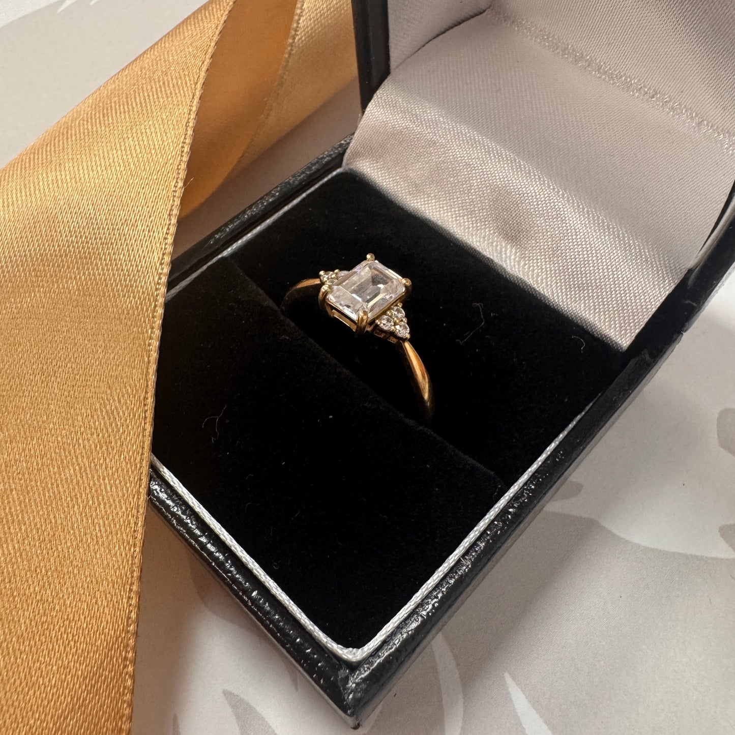 9ct Gold Trilogy Ring