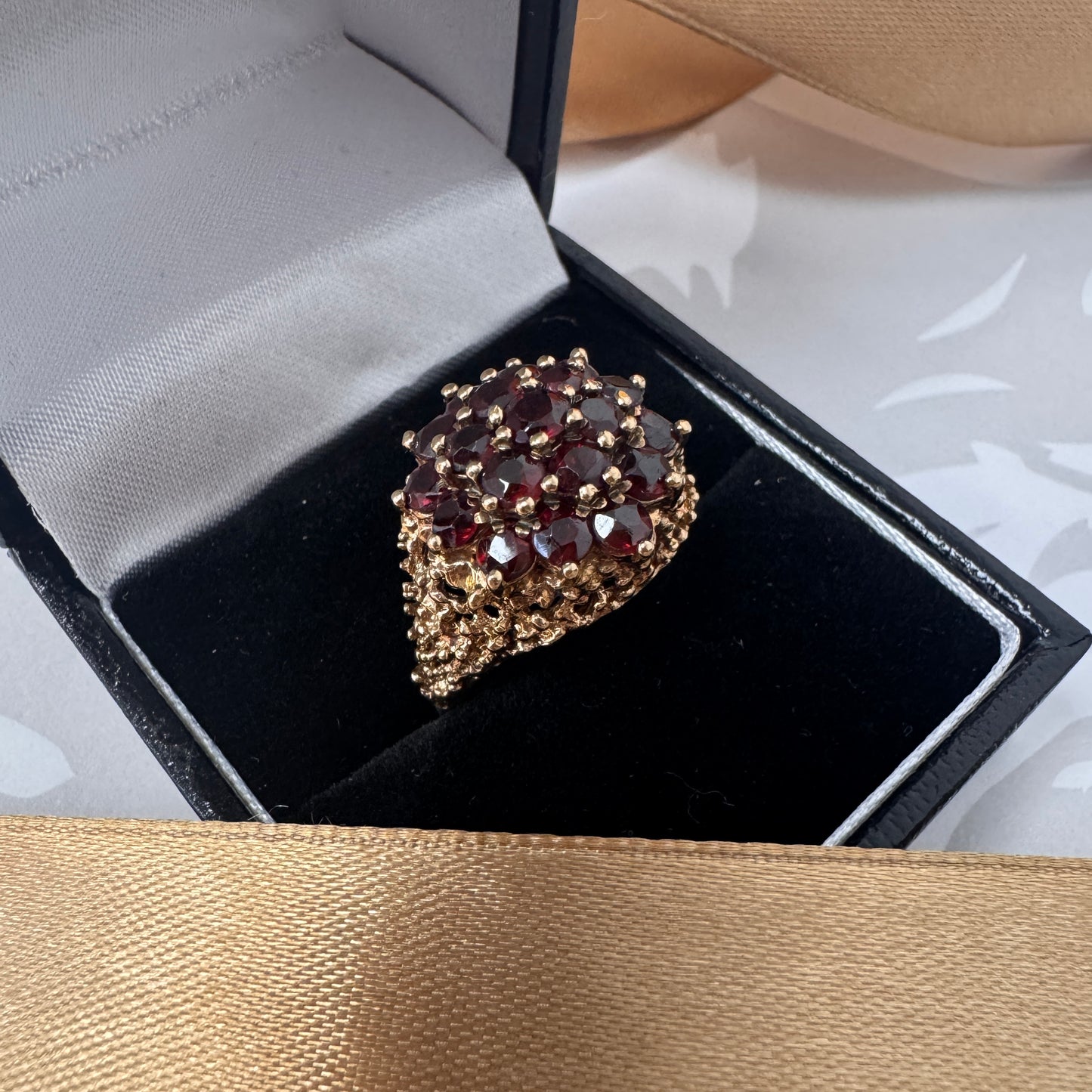 9ct Gold Garnet Cluster Cocktail Ring