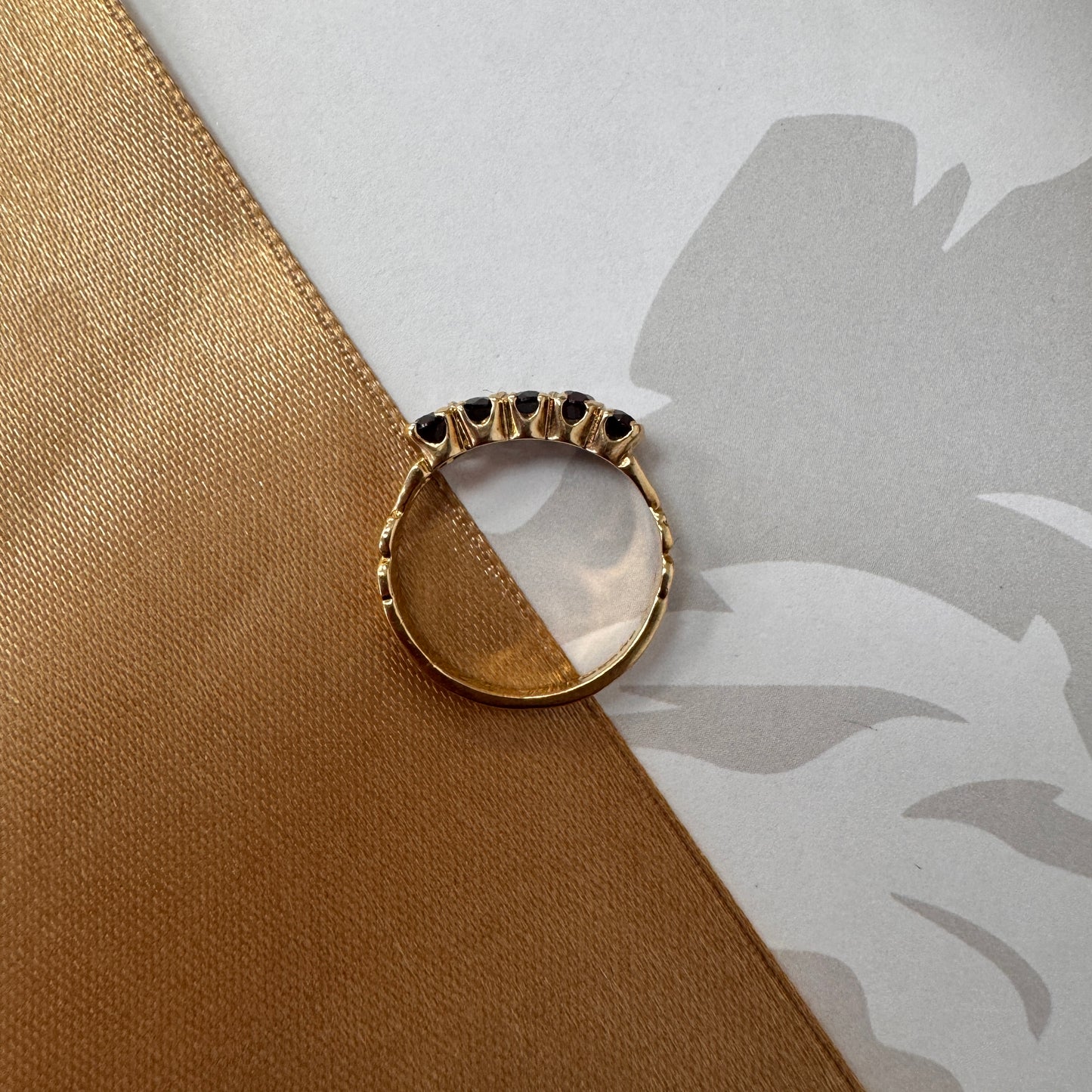 9ct Gold Vintage Five Stone Garnet Ring