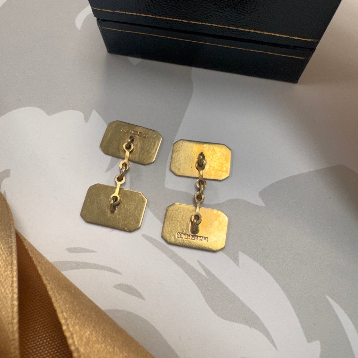 9ct Gold Vintage Textured Chain Link Cufflinks