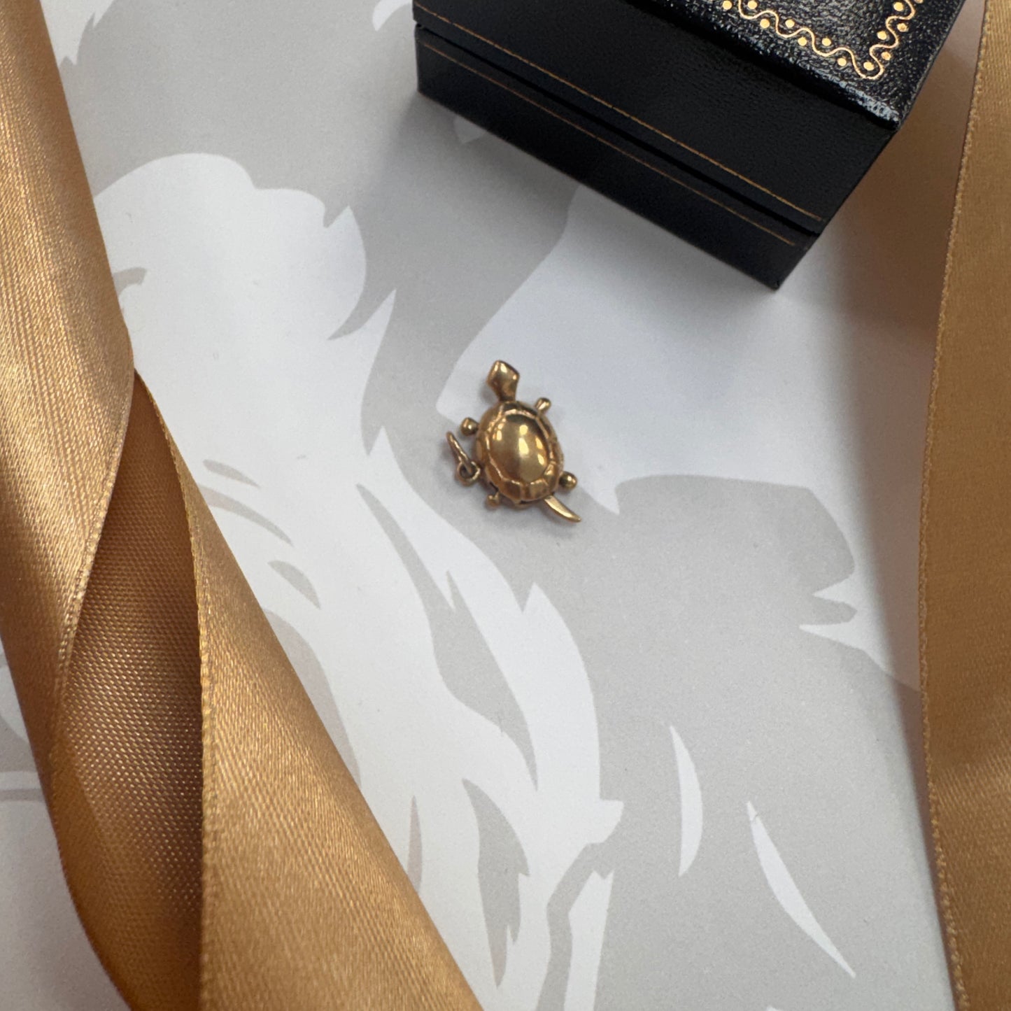 9ct Gold Movable Turtle Charm