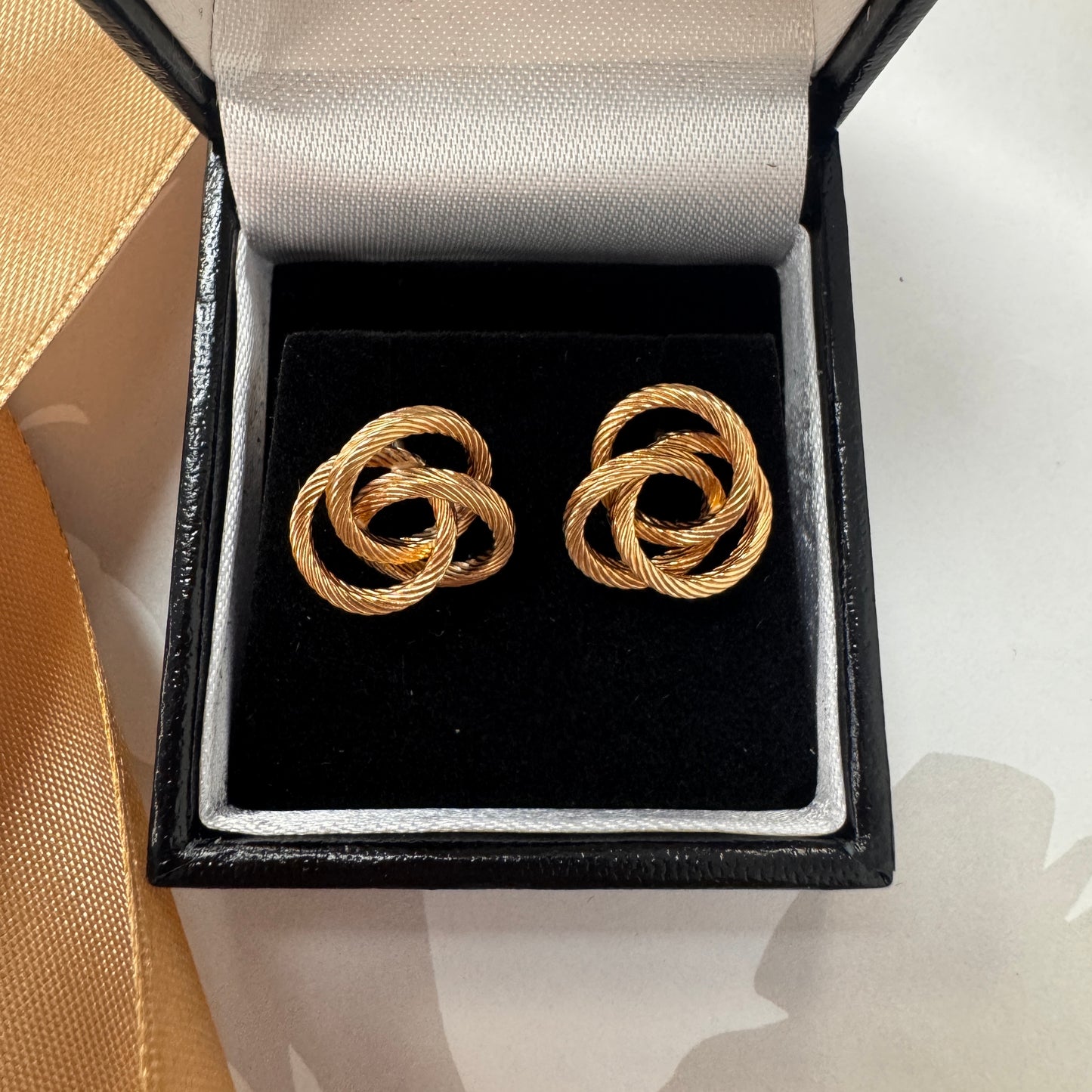 9ct Gold Knot Stud Earrings