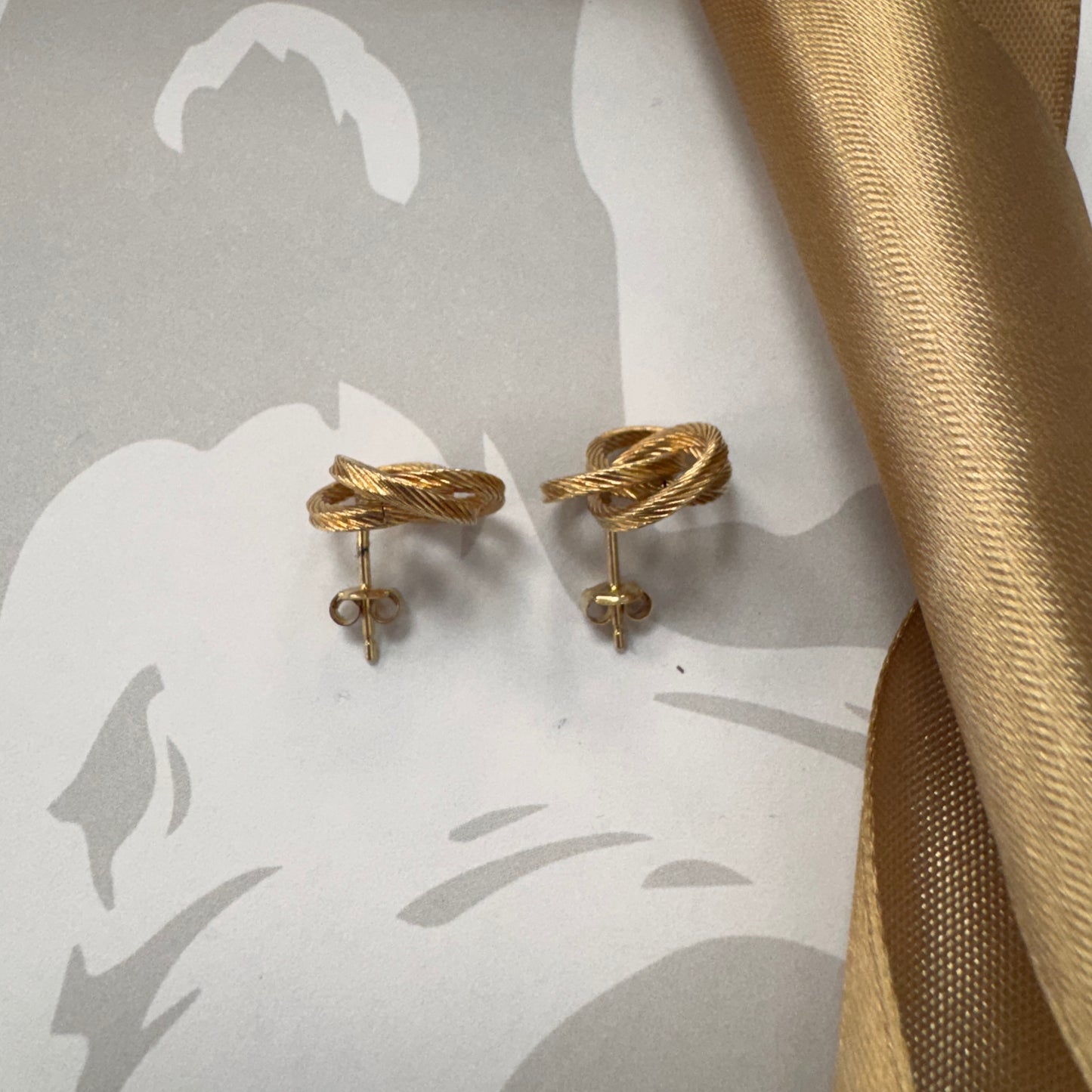 9ct Gold Knot Stud Earrings