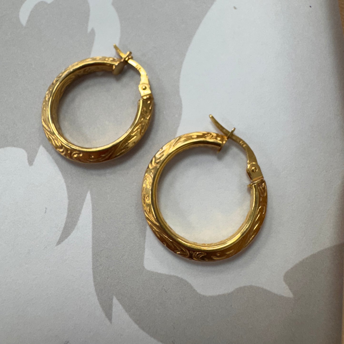 9ct Gold Knife Edge Engraved Pattern Hoop Earrings