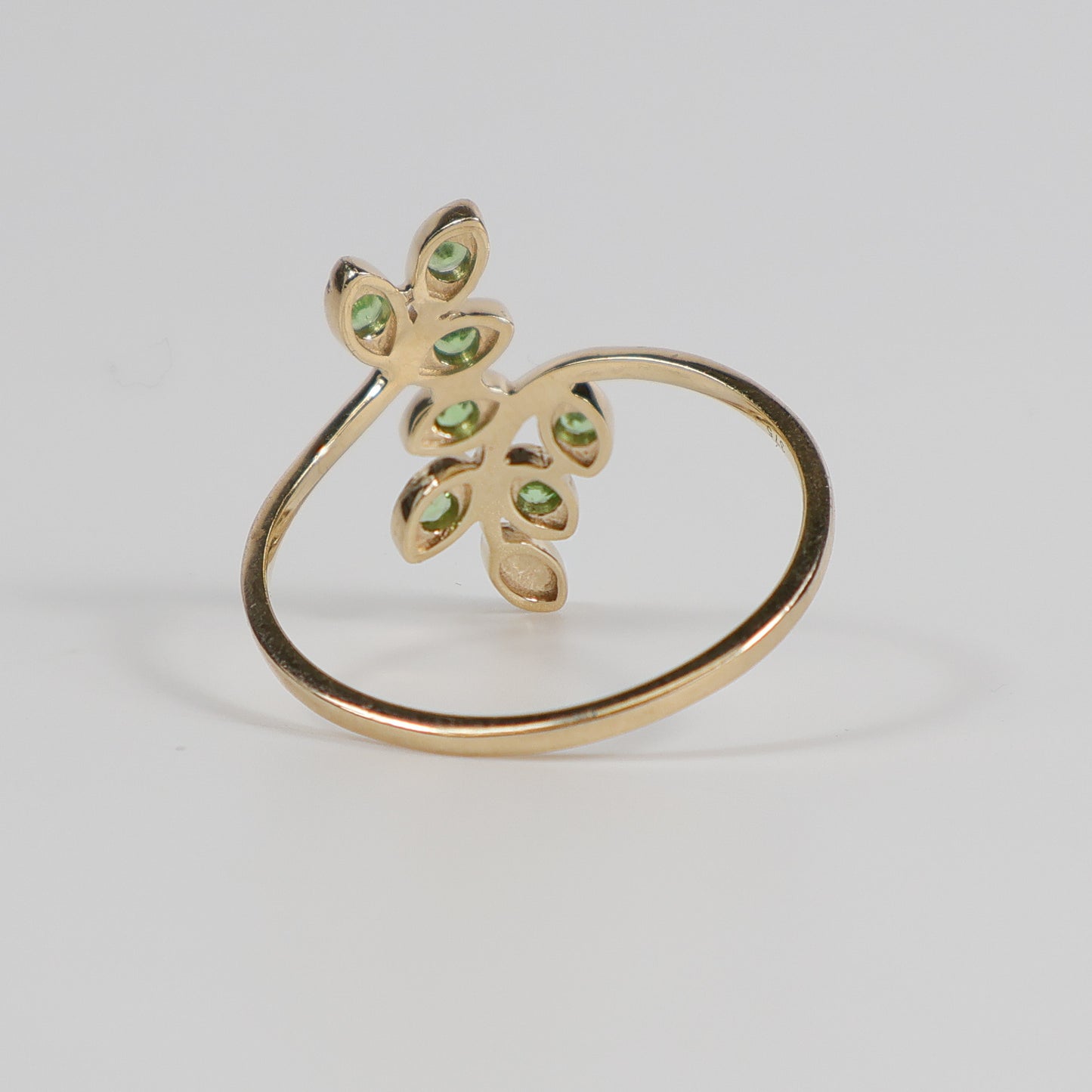 Second-Hand 9ct Yellow Gold Green Stone Leaf Ring