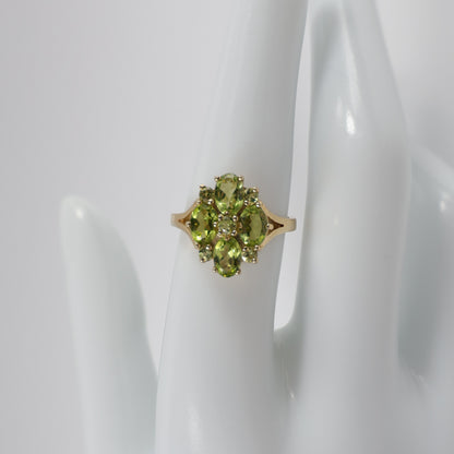 Second-Hand 9ct Yellow Gold Peridot Cluster Ring