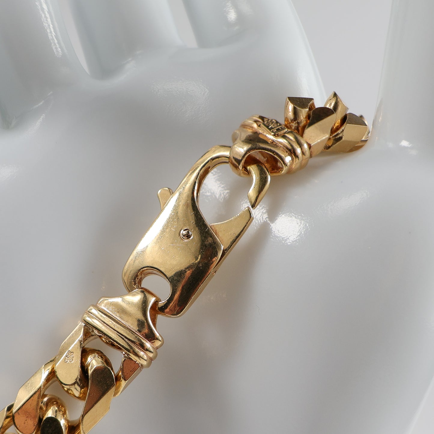 Second-Hand 9ct Yellow Gold 9-Inch Curb Link Bracelet