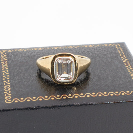 Second-Hand 9ct Gold Rectangular Stone Signet Ring