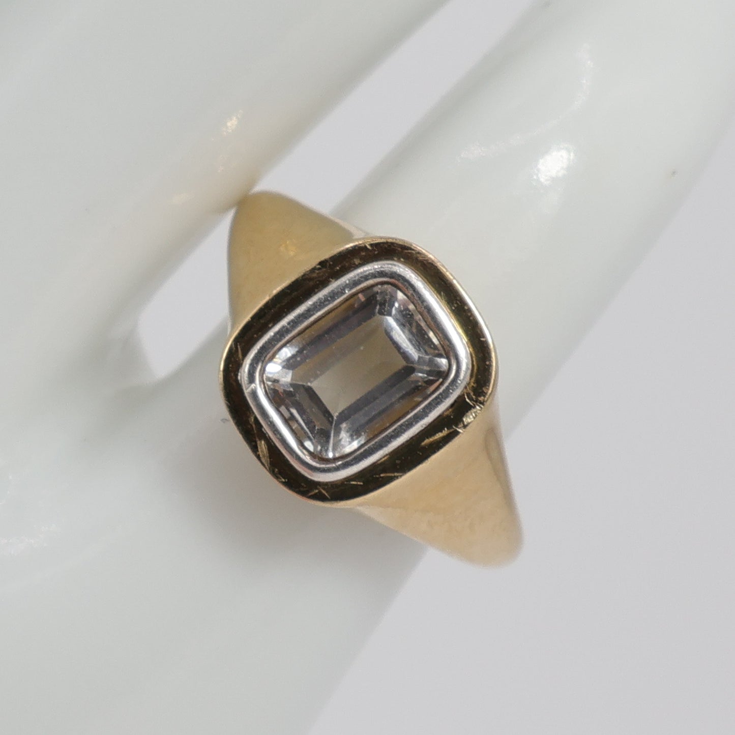 Second-Hand 9ct Gold Rectangular Stone Signet Ring