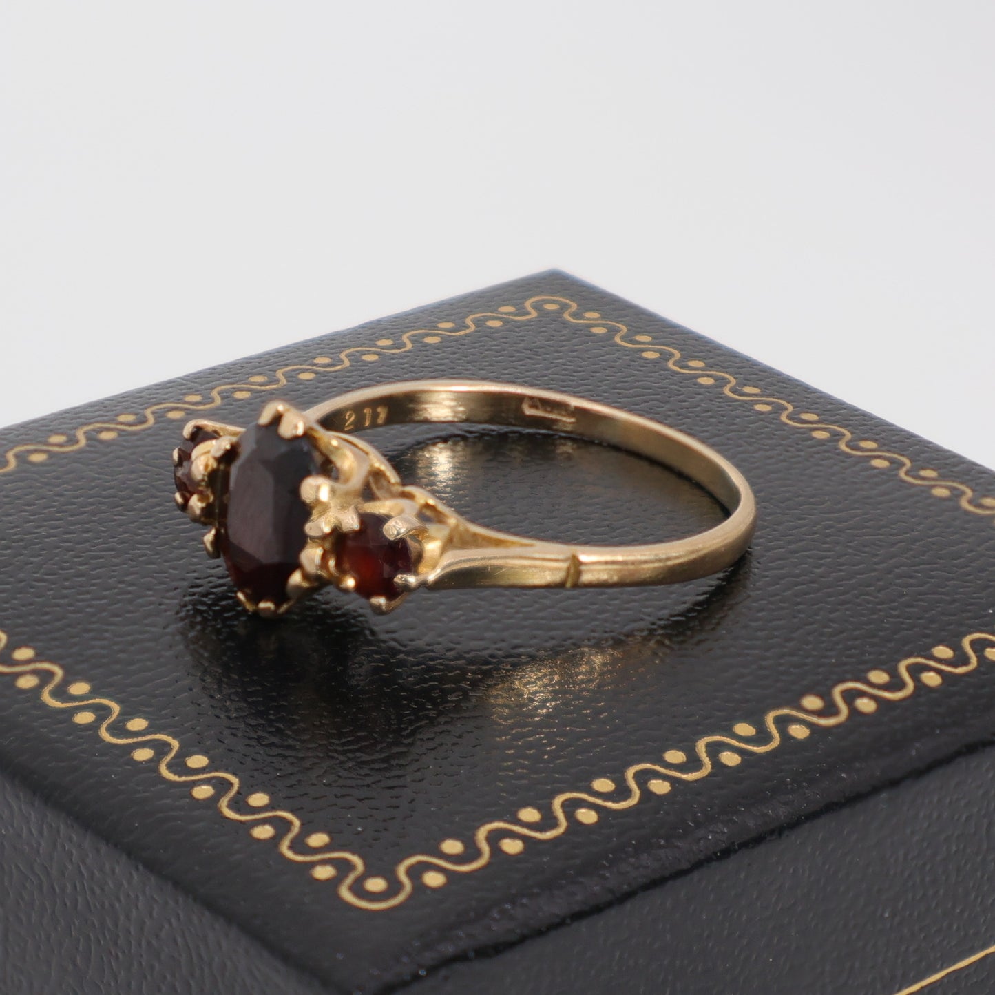 Second-Hand 9ct Gold Three Red Stone Ring