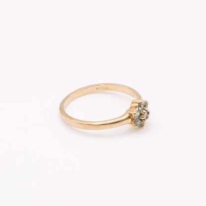 Second-Hand 9ct Yellow Gold Green Stone Cluster Ring