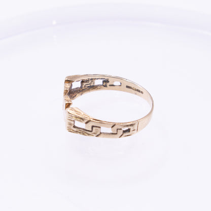 Second-Hand 9ct Gold MUM Ring with Curb Link Shoulders