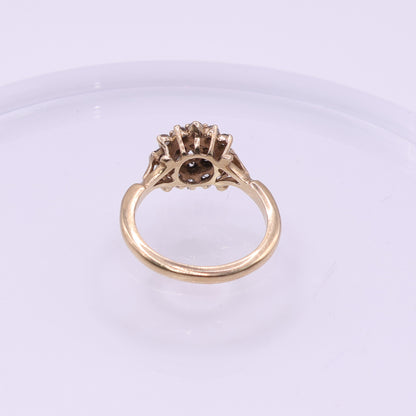 Second-Hand 9ct Yellow Gold Cluster Ring with Cubic Zirconia